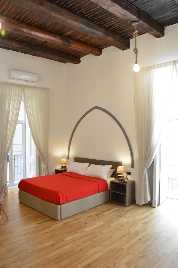 Domus Studio 25 Bed & Breakfast Napoli Esterno foto